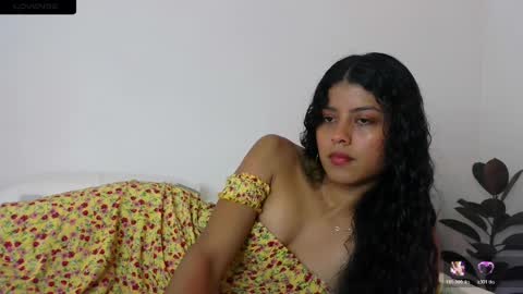   Mini Mila Kunis ft Ashton Katchero. Follow me to stay in touch  online show from 04-07-26, 10:31