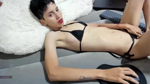 Loly online show from 10-18-25, 11:49