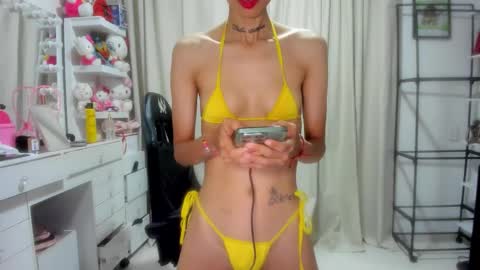 Loly online show from 12-04-25, 08:28