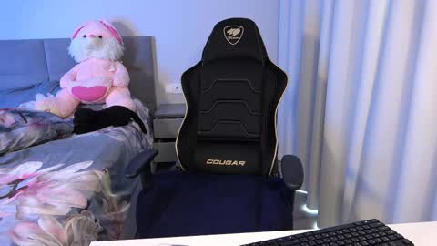 Snapshot of minisweetkt chatting on 11-01-25, 05:31 Kate online show from 11-01-25, 05:31