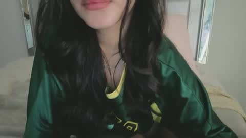 Snapshot of minji88 chatting on 06-26-26, 02:10 minji88 online show from 06-26-26, 02:10
