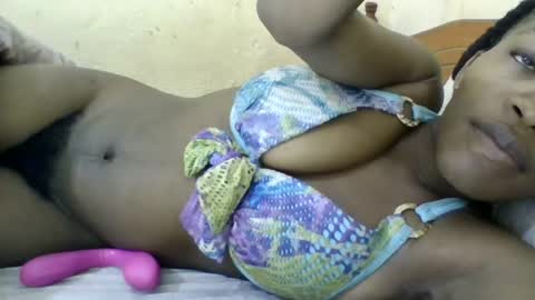 Snapshot of minlavine chatting on 07-15-26, 05:56 minlavine online show from 07-15-26, 05:56