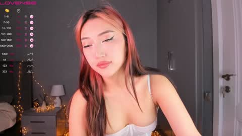 Snapshot of minnie_jin chatting on 12-16-24, 03:00 minnie_jin online show from 12-16-24, 03:00