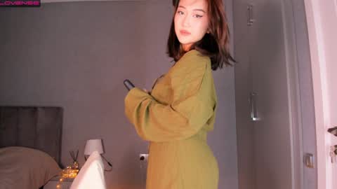 Snapshot of minnie_jin chatting on 12-22-24, 02:16 minnie_jin online show from 12-22-24, 02:16