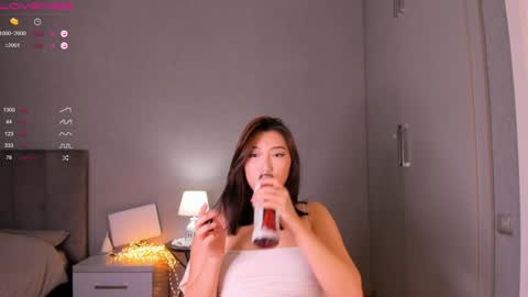 Snapshot of minnie_jin chatting on 02-02-25, 02:02 minnie_jin online show from 02-02-25, 02:02