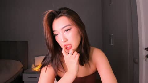 Snapshot of minnie_jin chatting on 02-05-25, 02:16 minnie_jin online show from 02-05-25, 02:16