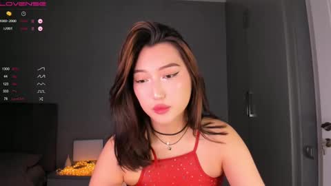 Snapshot of minnie_jin chatting on 02-09-25, 01:14 minnie_jin online show from 02-09-25, 01:14