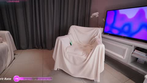 Snapshot of minnie_jin chatting on 09-20-25, 01:56 minnie_jin online show from 09-20-25, 01:56