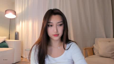 Snapshot of minnie_jin chatting on 11-08-25, 01:33 minnie_jin online show from 11-08-25, 01:33