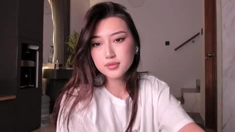 Snapshot of minnie_jin chatting on 12-05-25, 03:20 minnie_jin online show from 12-05-25, 03:20