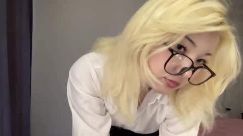 Snapshot of minnie_joy_ chatting on 02-24-26, 10:35 Joy online show from 02-24-26, 10:35