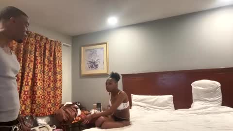 minniehunney online show from 01-18-25, 11:21