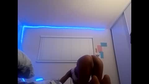 minniehunney online show from 05-26-26, 03:24