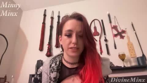 Snapshot of minnyminx chatting on 12-16-24, 12:37 Minx online show from 12-16-24, 12:37