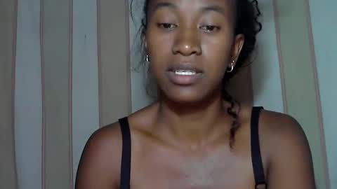 minouch211907 online show from 02-19-25, 02:44