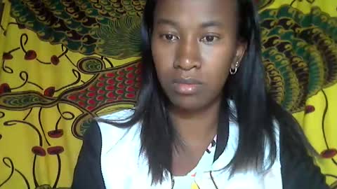 minouch211907 online show from 09-22-25, 12:45