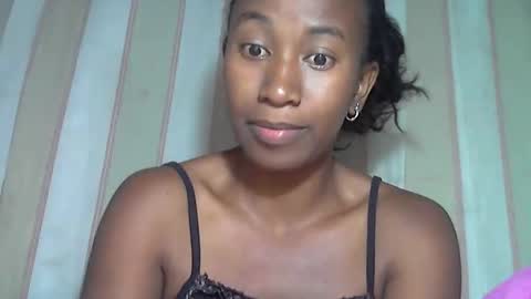 minouch211907 online show from 01-18-26, 09:29