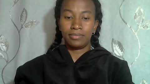 minouch211907 online show from 03-12-26, 04:51