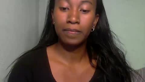 minouch211907 online show from 05-17-26, 05:53
