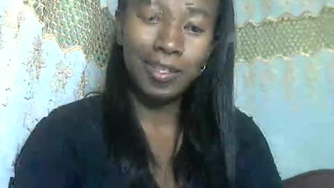 Snapshot of minouch211907 chatting on 06-08-26, 02:01 minouch211907 online show from 06-08-26, 02:01