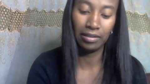 Snapshot of minouch211907 chatting on 06-08-26, 04:18 minouch211907 online show from 06-08-26, 04:18