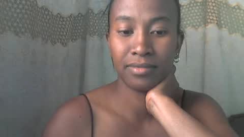 Snapshot of minouch211907 chatting on 06-27-26, 12:22 minouch211907 online show from 06-27-26, 12:22