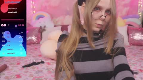 Snapshot of minx_girll chatting on 12-03-24, 04:47 Vikki online show from 12-03-24, 04:47