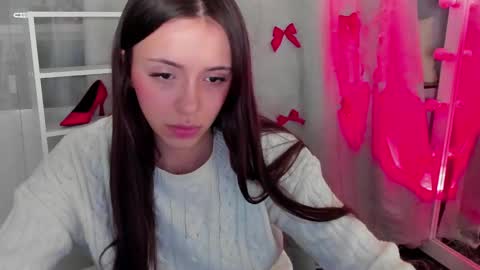 Snapshot of mipsymipson chatting on 01-09-25, 04:39 NEXT STREAM NOVEMBER 27282930 online show from 01-09-25, 04:39