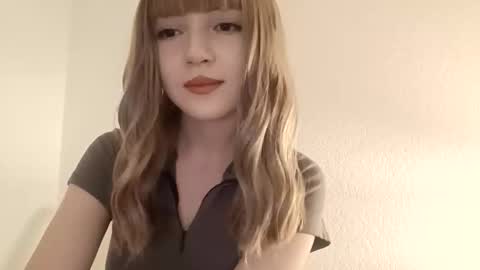 Mira doll online show from 03-19-26, 12:20