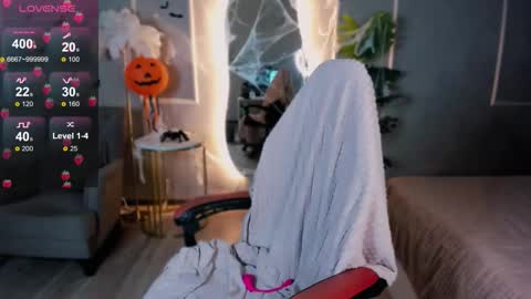 Snapshot of mira_fyre chatting on 11-05-25, 08:42 MIra online show from 11-05-25, 08:42