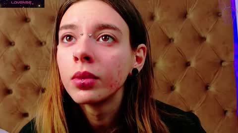 Snapshot of mira_lynxx chatting on 12-02-25, 05:13 mira_lynxx online show from 12-02-25, 05:13