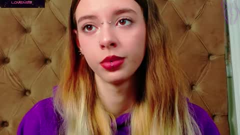 mira_lynxx online show from 12-04-25, 05:17