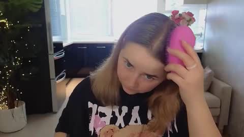 Mira online show from 03-23-26, 08:18