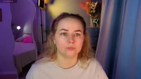 Snapshot of mira_mermayd chatting on 05-02-26, 01:32 Mira online show from 05-02-26, 01:32
