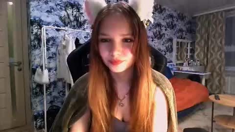 Snapshot of mira_princess chatting on 06-25-26, 06:23 MIRAcle online show from 06-25-26, 06:23