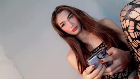 Snapshot of miraclegirl23 chatting on 02-22-25, 03:14 Zoey online show from 02-22-25, 03:14