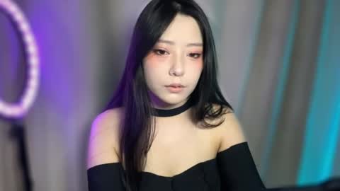 Snapshot of mirafloat chatting on 09-17-25, 12:40 mirafloat online show from 09-17-25, 12:40