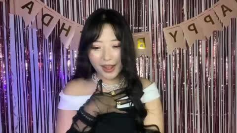 Snapshot of mirafloat chatting on 10-20-25, 01:11 mirafloat online show from 10-20-25, 01:11