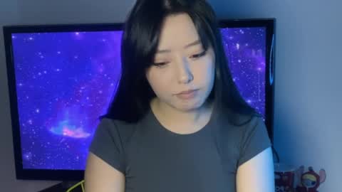 Snapshot of mirafloat chatting on 10-24-25, 02:35 mirafloat online show from 10-24-25, 02:35