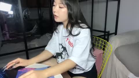 Snapshot of mirafloat chatting on 11-06-25, 11:22 mirafloat online show from 11-06-25, 11:22