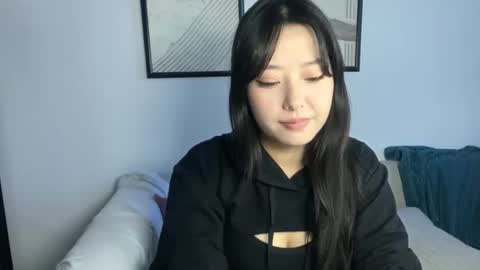 Snapshot of mirafloat chatting on 11-11-25, 09:42 mirafloat online show from 11-11-25, 09:42