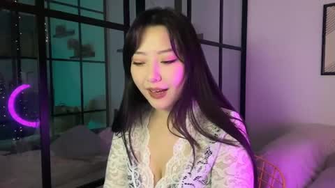 Snapshot of mirafloat chatting on 11-22-25, 12:04 mirafloat online show from 11-22-25, 12:04