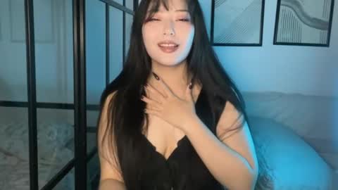 Snapshot of mirafloat chatting on 11-30-25, 12:09 mirafloat online show from 11-30-25, 12:09