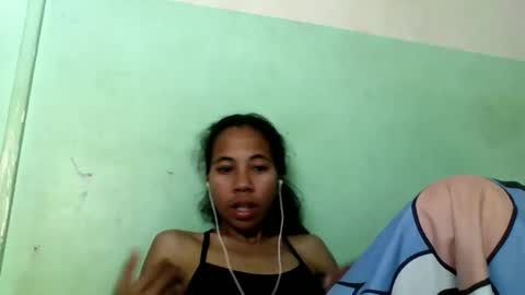 Snapshot of mirah881 chatting on 09-20-25, 07:53 mirah881 online show from 09-20-25, 07:53