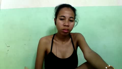 Snapshot of mirah881 chatting on 10-27-25, 07:01 mirah881 online show from 10-27-25, 07:01