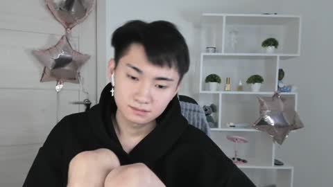              online show from 12-06-24, 12:05