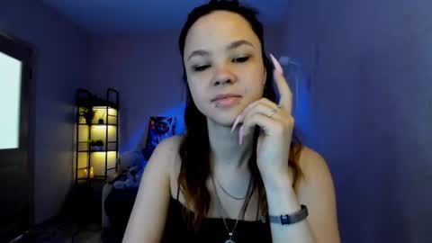 Snapshot of miranda_holms chatting on 06-14-26, 03:30 miranda_holms online show from 06-14-26, 03:30