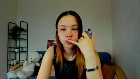 Snapshot of miranda_holms chatting on 07-04-26, 04:51 miranda_holms online show from 07-04-26, 04:51