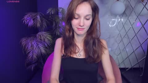 Snapshot of mirandaglow chatting on 12-04-24, 05:49 Miranda online show from 12-04-24, 05:49