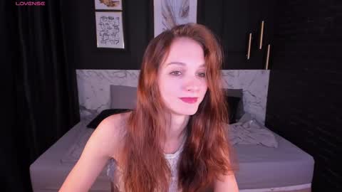 Snapshot of mirandaglow chatting on 02-21-25, 08:51 Miranda online show from 02-21-25, 08:51